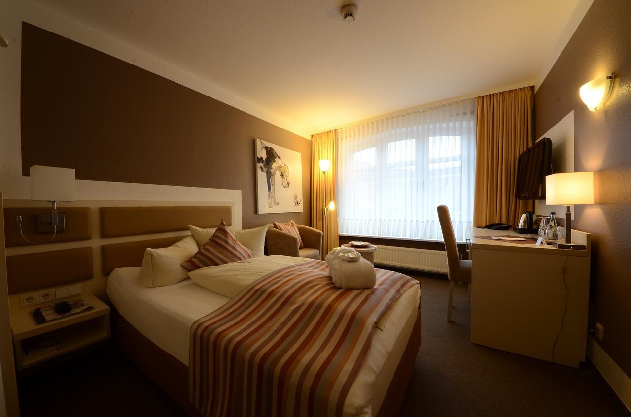 Hotel Sylter Hof เวสเทอร์แลนด์ ภายนอก รูปภาพ